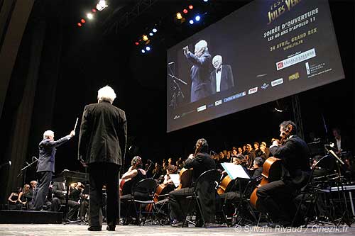 Buzz Aldrin dirige l'orchestre !