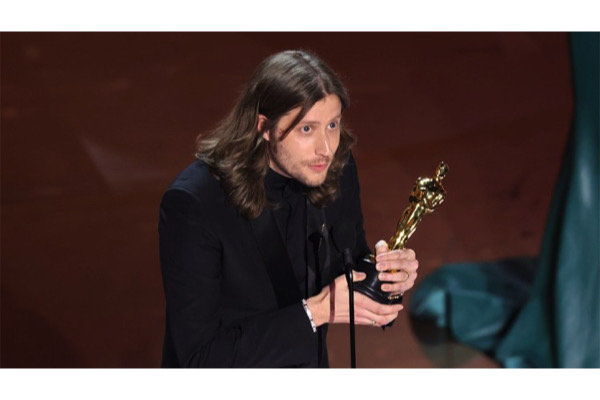 ,@,oscar,goransson, - Oscars 2024 : Ludwig Göransson remporte son second trophée pour Oppenheimer