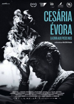 Cesária Évora, la diva aux pieds nus   height=