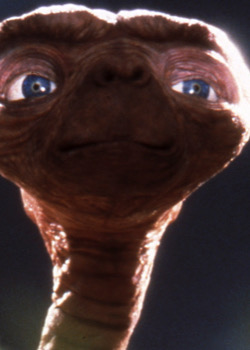 E.T., un blockbuster intime   height=