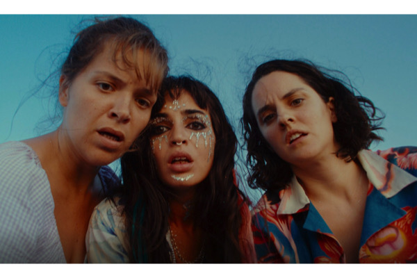 ,@,femmes-au-balcon2024031020,lamore,Cannes 2024,compositrices, - Interview B.O : Uèle Lamore (Les Femmes au balcon, de Noémie Merlant)