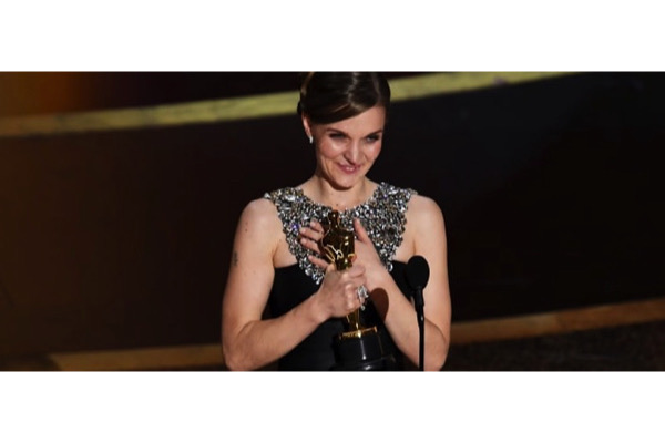 ,@,oscar,guonadottir,joker2019, - Oscars 2020 : Hildur Gudnadottir remporte le trophée pour la musique du film JOKER